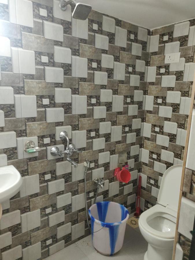 Tiger Eye Guest House 卡兰古特 外观 照片